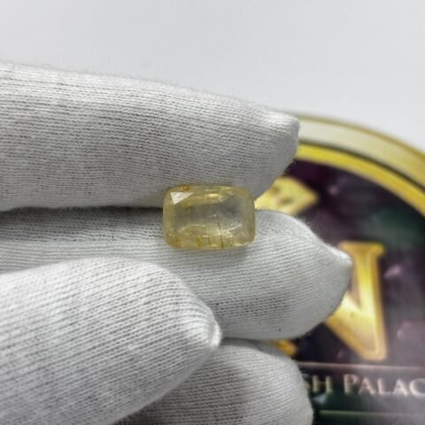 YELLOW SAPPHIRE - PUKHRAJ (SRI LANKA) - 8.005 CT