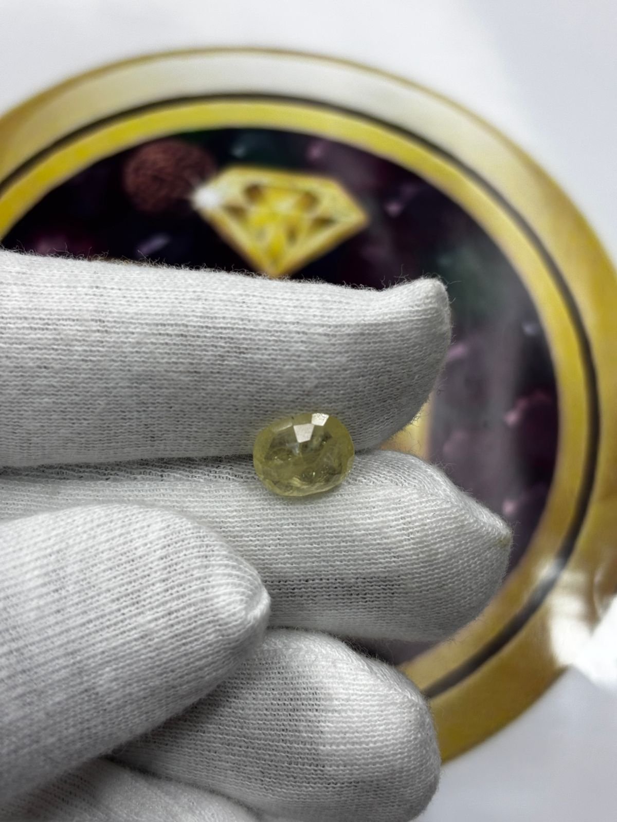 YELLOW SAPPHIRE - PUKHRAJ (SRI LANKA) - 3.850 CT - Image 4