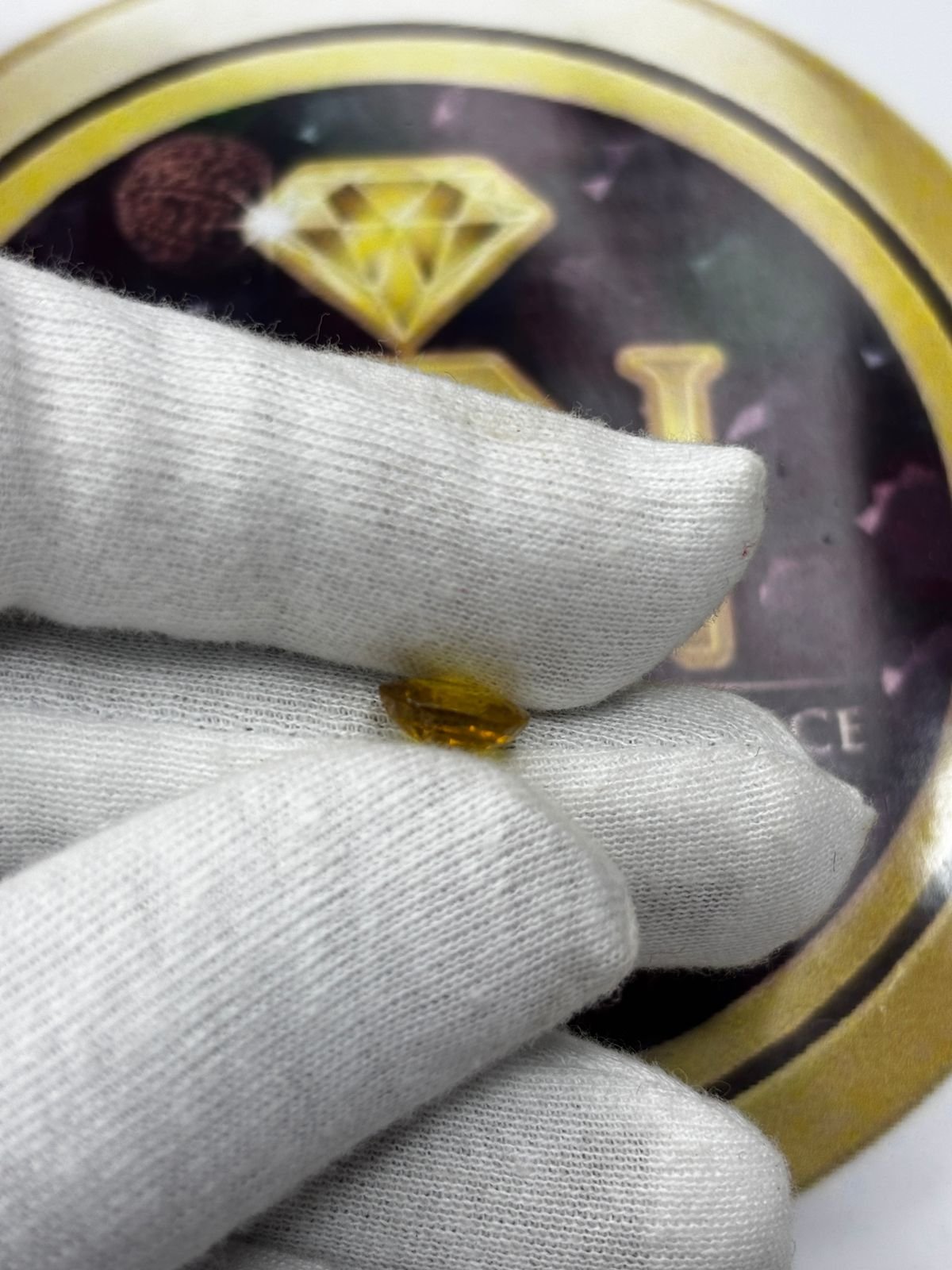 YELLOW SAPPHIRE - PUKHRAJ (BANGKOK) - 3.335 CT - Image 3