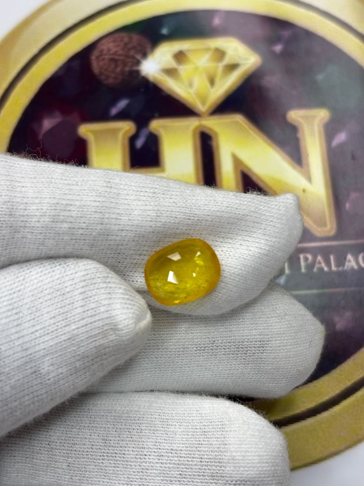 YELLOW SAPPHIRE - PUKHRAJ (BANGKOK) - 4.595 CT - Image 3
